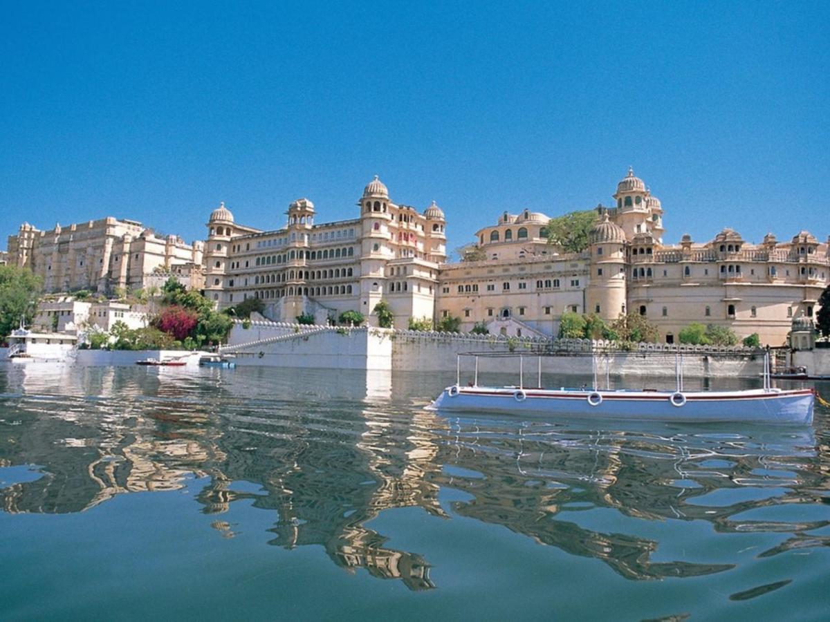 Shiv Niwas Palace By Hrh Group Of Hotels Udaipur Extérieur photo