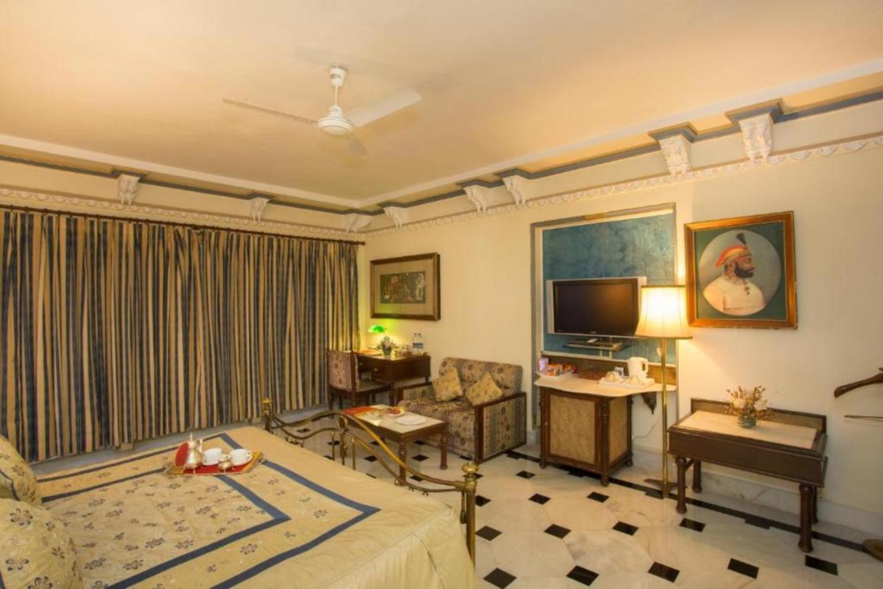 Shiv Niwas Palace By Hrh Group Of Hotels Udaipur Extérieur photo