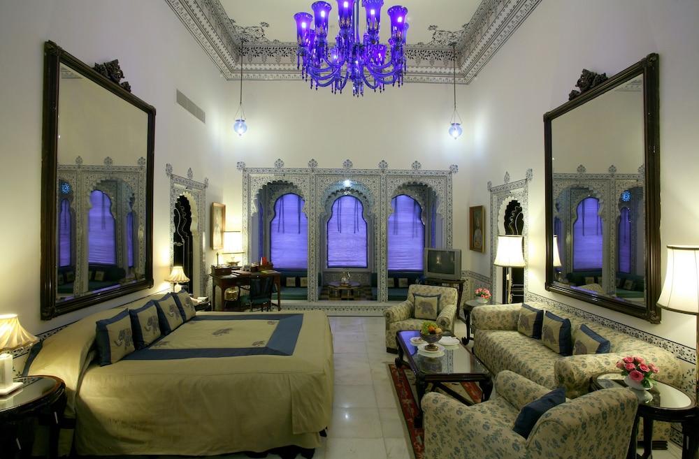 Shiv Niwas Palace By Hrh Group Of Hotels Udaipur Extérieur photo