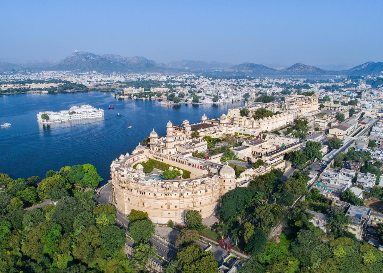 Shiv Niwas Palace By Hrh Group Of Hotels Udaipur Extérieur photo